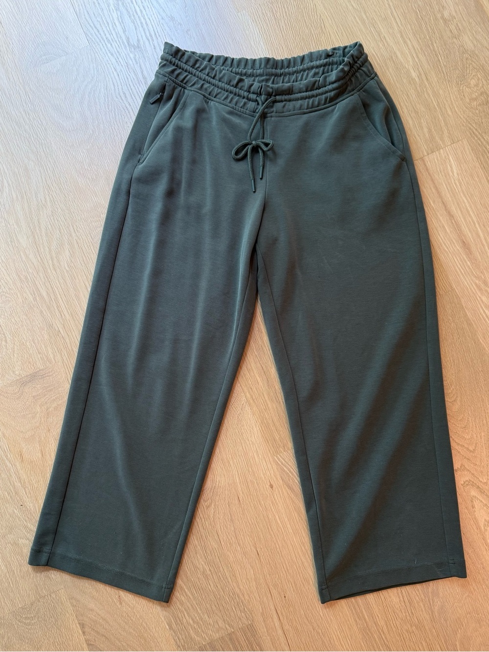 Athleta Seasoft Olive Green Drawstring Waist Lounge Pants